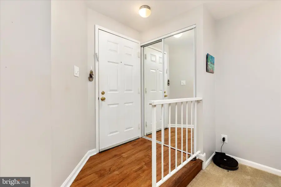 5833 Cove Landing Rd #304, Burke, VA 22015 - Image #3