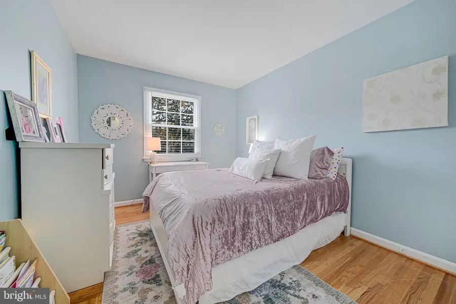 1146 Wimbledon Dr, McLean, VA 22101 - Image #3