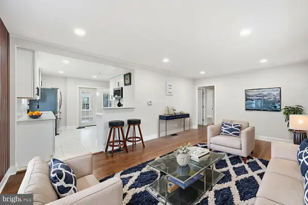 6436 Maplewood Dr, FALLS CHURCH, VA 22041