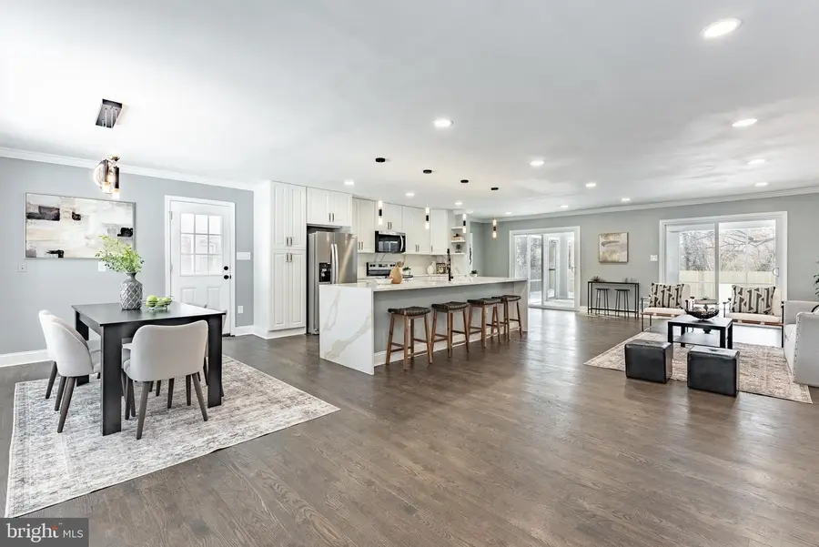 7510 Milway Dr, Alexandria, VA 22306 - #2