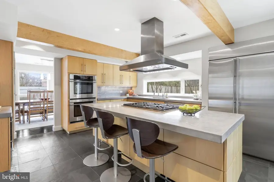 10519 Zion Dr, Fairfax, VA 22032 - #3