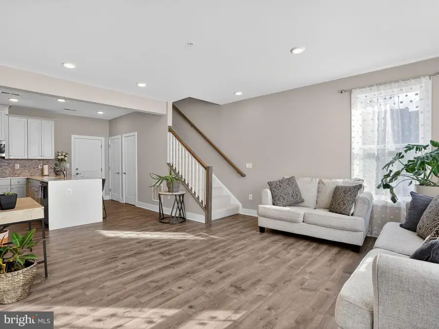 55 Silverway Dr #48, Herndon, VA 20170 - Image #2