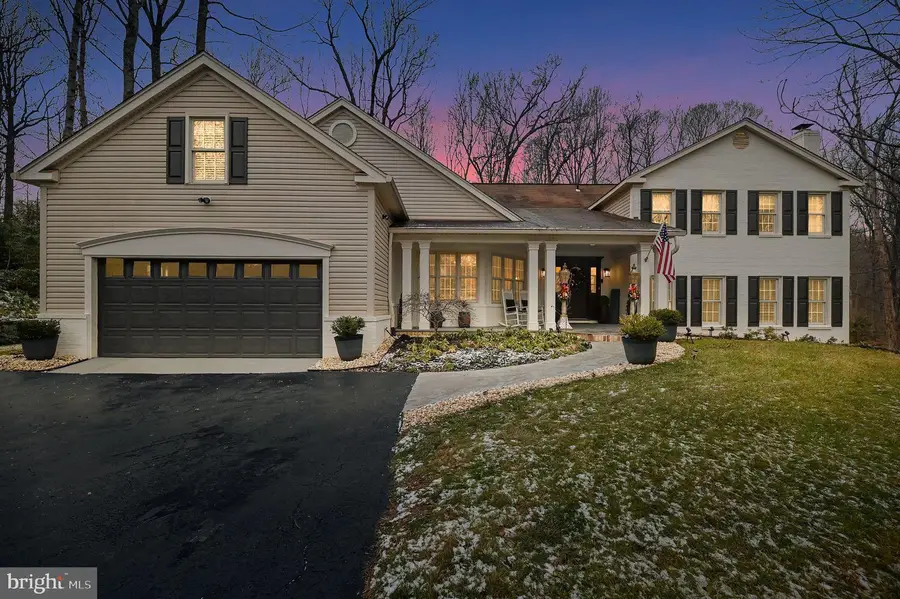 11728 Stuart Mill Rd, Oakton, VA 22124 - Image #3