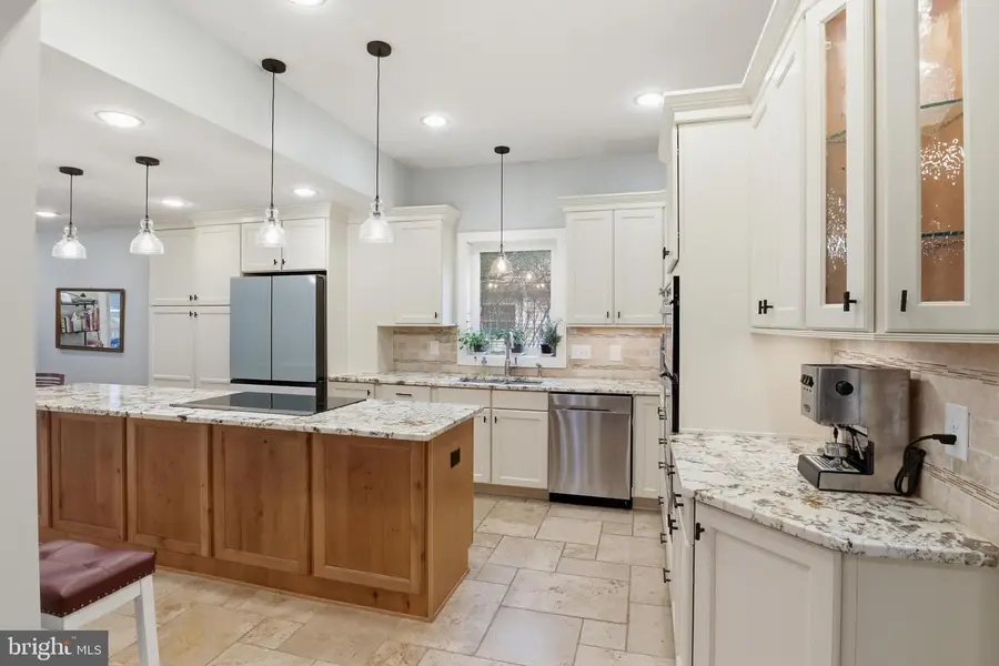 3134 Clayborne Ave, Alexandria, VA 22306 - #2