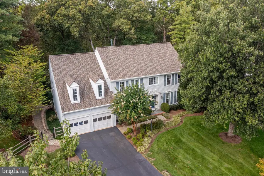 15456 Waters Creek Dr, Centreville, VA 20120 - Image #2