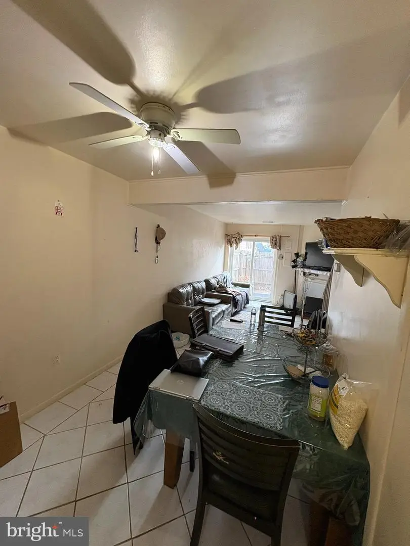 13844 Beaujolais Ct, Chantilly, VA 20151 - Image #2