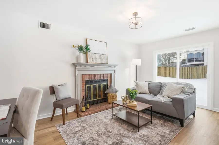 6519 Sara Alyce Ct, Burke, VA 22015 - Image #3