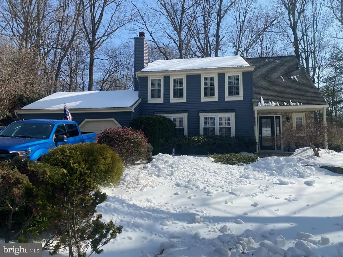 5818 New England Woods Dr, Burke, VA 22015 - #1