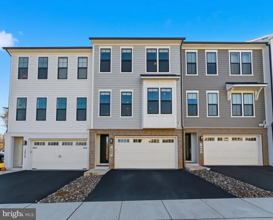 14661 Battery Ridge Ln, Centreville, VA 20120 - Image #2