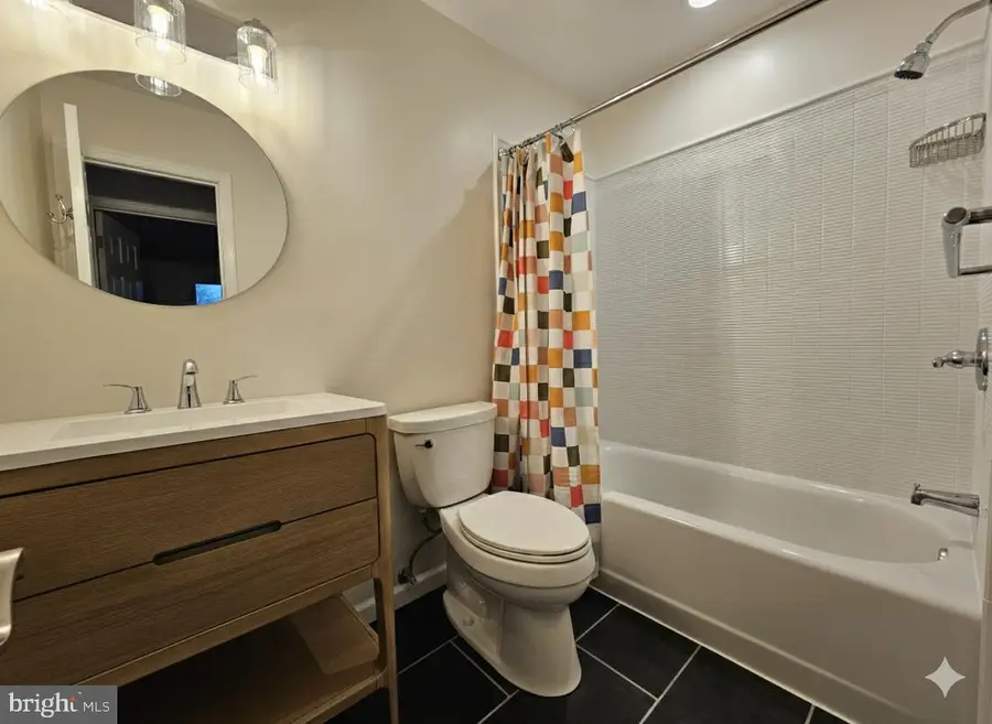 5015 Stone Haven Dr, Annandale, VA 22003 - Image #3