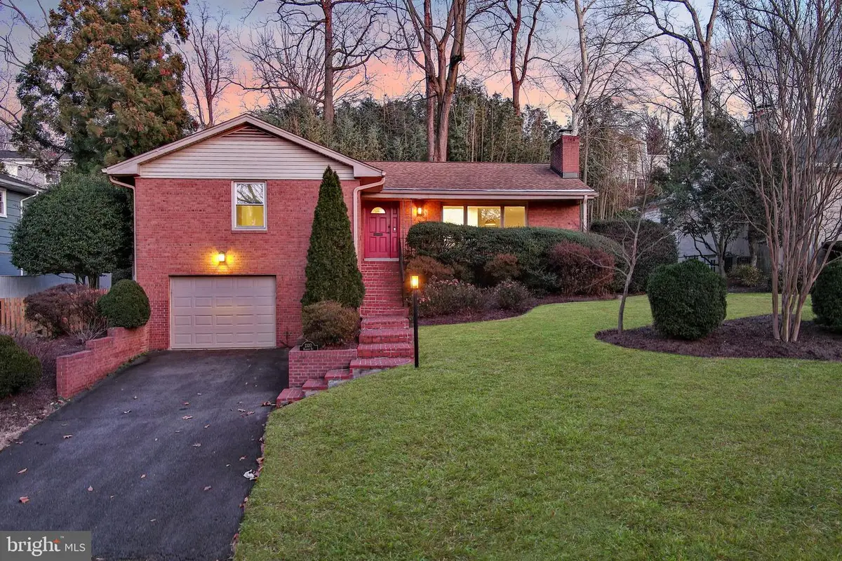 2320 Windsor Rd, Alexandria, VA 22307 - Image #1