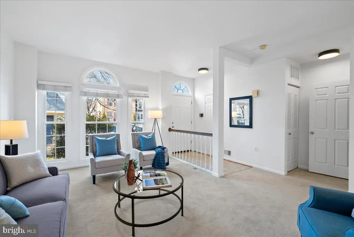 6121 Wellington Commons Dr, Alexandria, VA 22310 - Image #1