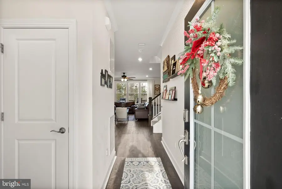 9516 Sanger St, Lorton, VA 22079 - Image #3