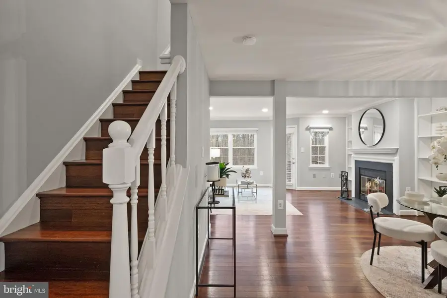 5716 Evergreen Knoll Ct, Alexandria, VA 22303 - Image #2