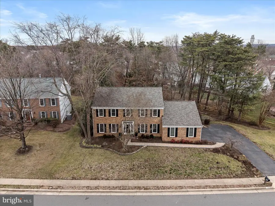 15466 Meherrin Dr, Centreville, VA 20120 - Image #2