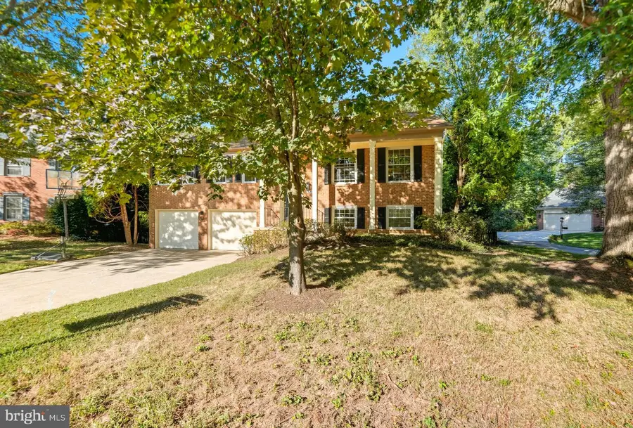 10196 Red Spruce Rd, Fairfax, VA 22032 - Image #3