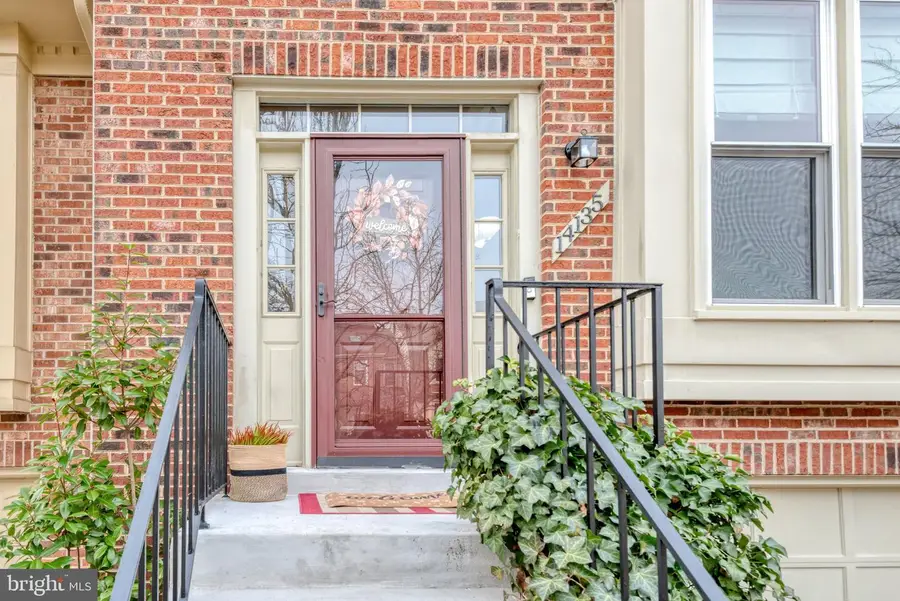 14135 Betsy Ross Ln, Centreville, VA 20121 - Image #3