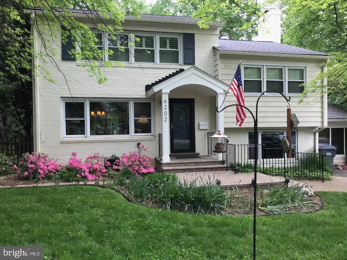 6202 Beachway Dr, Falls Church, VA 22041 - #1