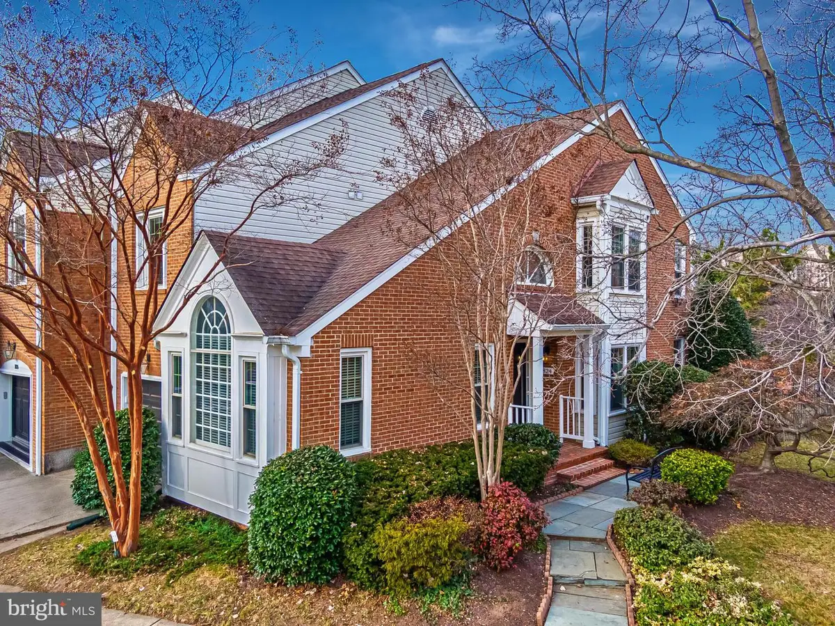 1824 Duffield Ln, Alexandria, VA 22307 - Image #1