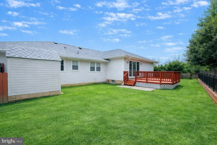 8100 Langbrook Rd, Springfield, VA 22152 - Image #3