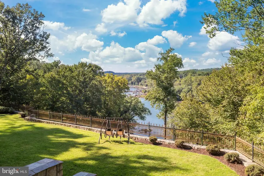 612 Rivercrest Dr, McLean, VA 22101 - Image #2