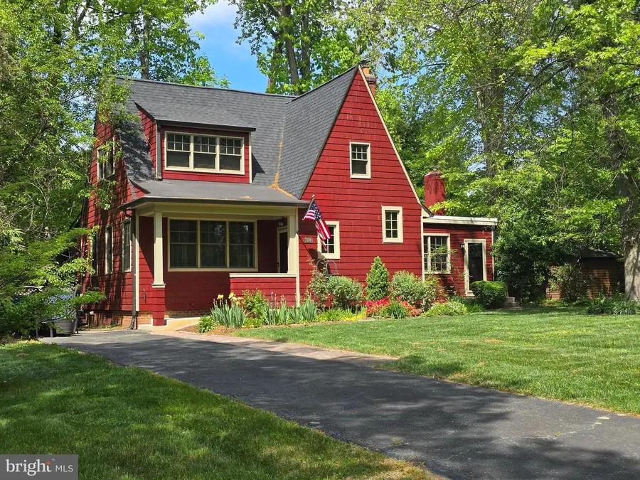 7108 Larrlyn Dr, Springfield, VA 22151 - #3