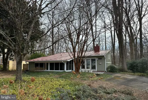 7315 Brad St, FALLS CHURCH, VA 22042