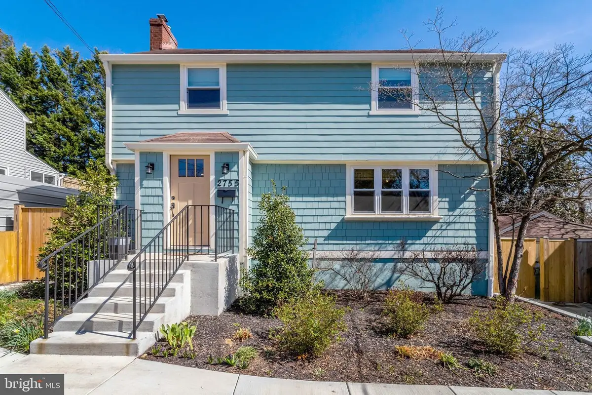 2755 Woodlawn Ave, Falls Church, VA 22042 - #1