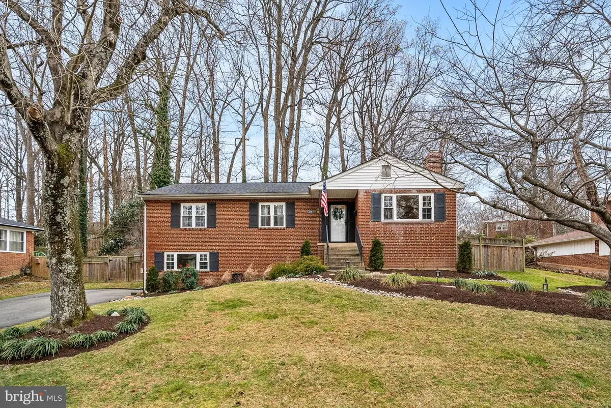 3216 Patrick Henry Dr, Falls Church, VA 22044 - Image #1