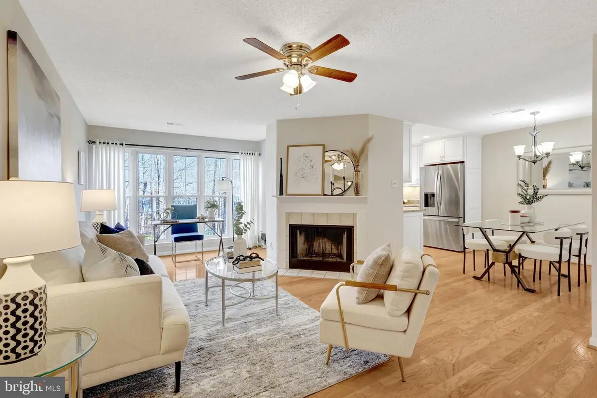 3802 Green Ridge Ct #202, Fairfax, VA 22033 - Image #1