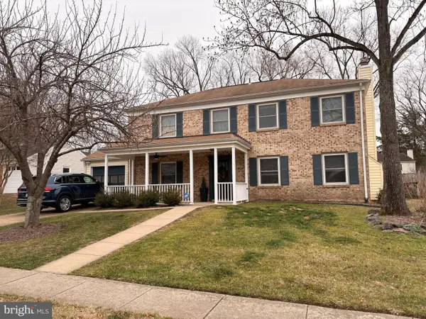 13631 Ellendale Dr, CHANTILLY, VA 20151