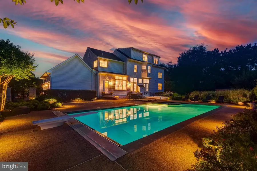 11866 Timber Knoll Ct, Herndon, VA 20170 - Image #2