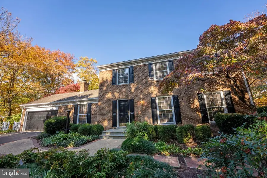 8924 Peoria Ct, Springfield, VA 22153 - Image #2