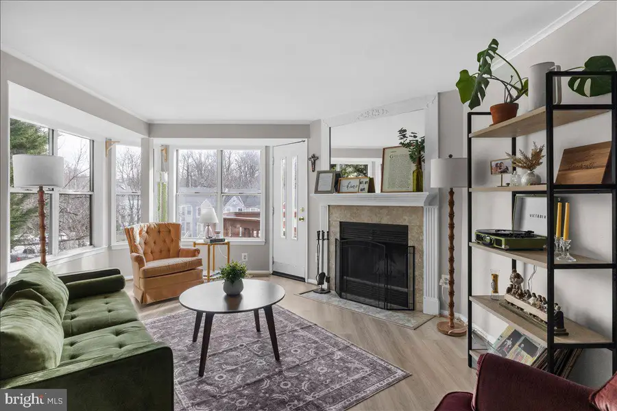 5913 Sir Cambridge Way, Alexandria, VA 22315 - Image #2