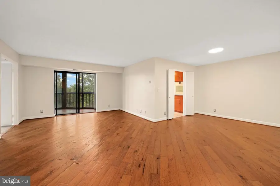 5904 Mount Eagle Dr #510, Alexandria, VA 22303 - Image #3