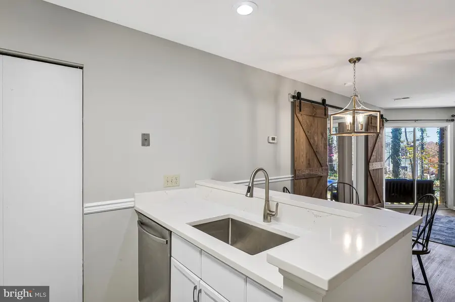 11142 Beaver Trail Ct, Reston, VA 20191 - Image #3