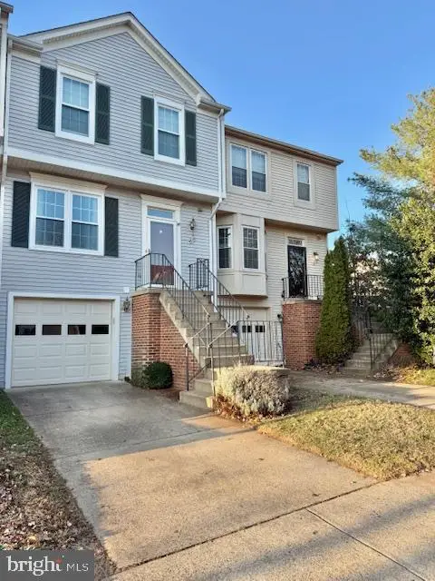 5820 Watermark Cir, Centreville, VA 20120 - Image #1