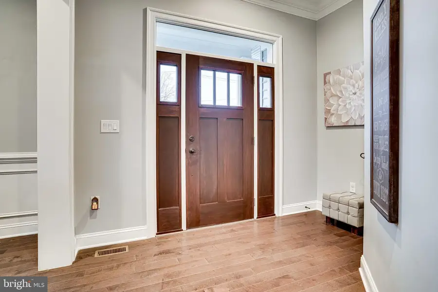 8733 Pohick Rd, Springfield, VA 22153 - Image #3