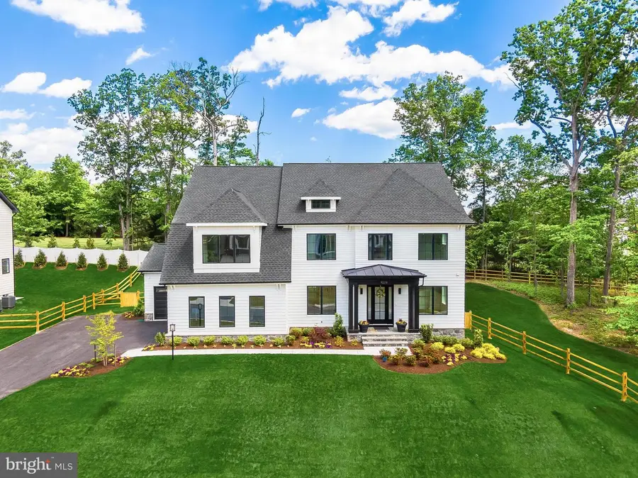 9209 Franks Point Ln, Lorton, VA 22079 - #2