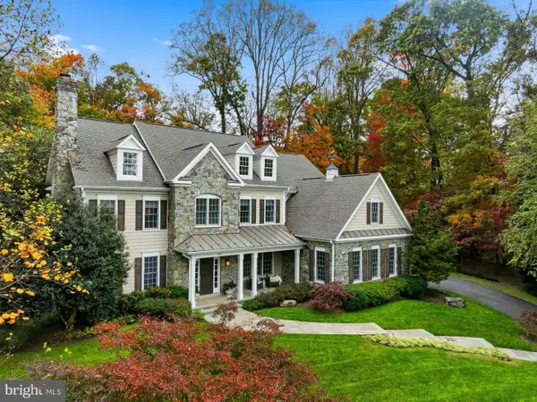 1490 Lily Loch Way, GREAT FALLS, VA 22066