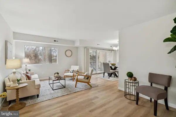 8006 Chanute Pl #17/8, FALLS CHURCH, VA 22042