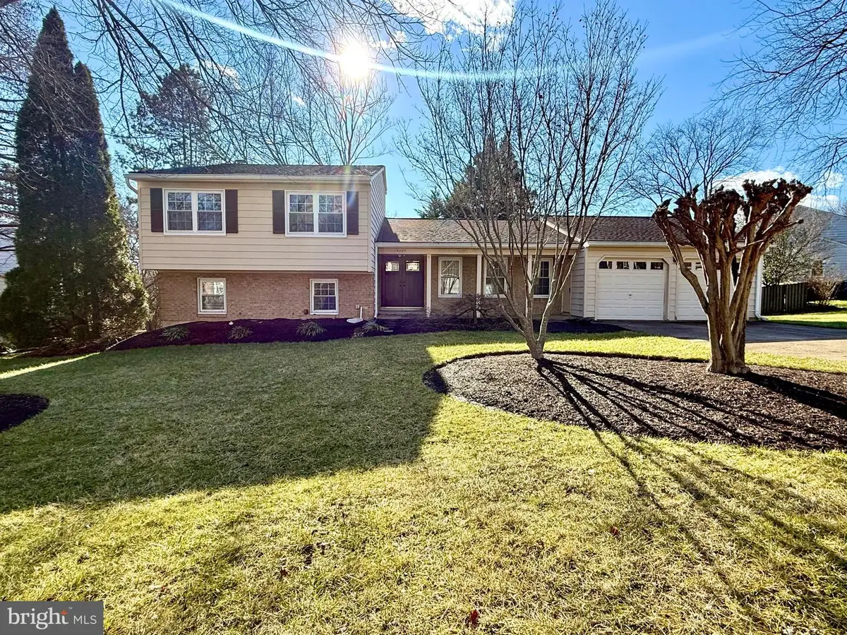 5207 Ruffner Woods Ct, Burke, VA 22015 - Image #1