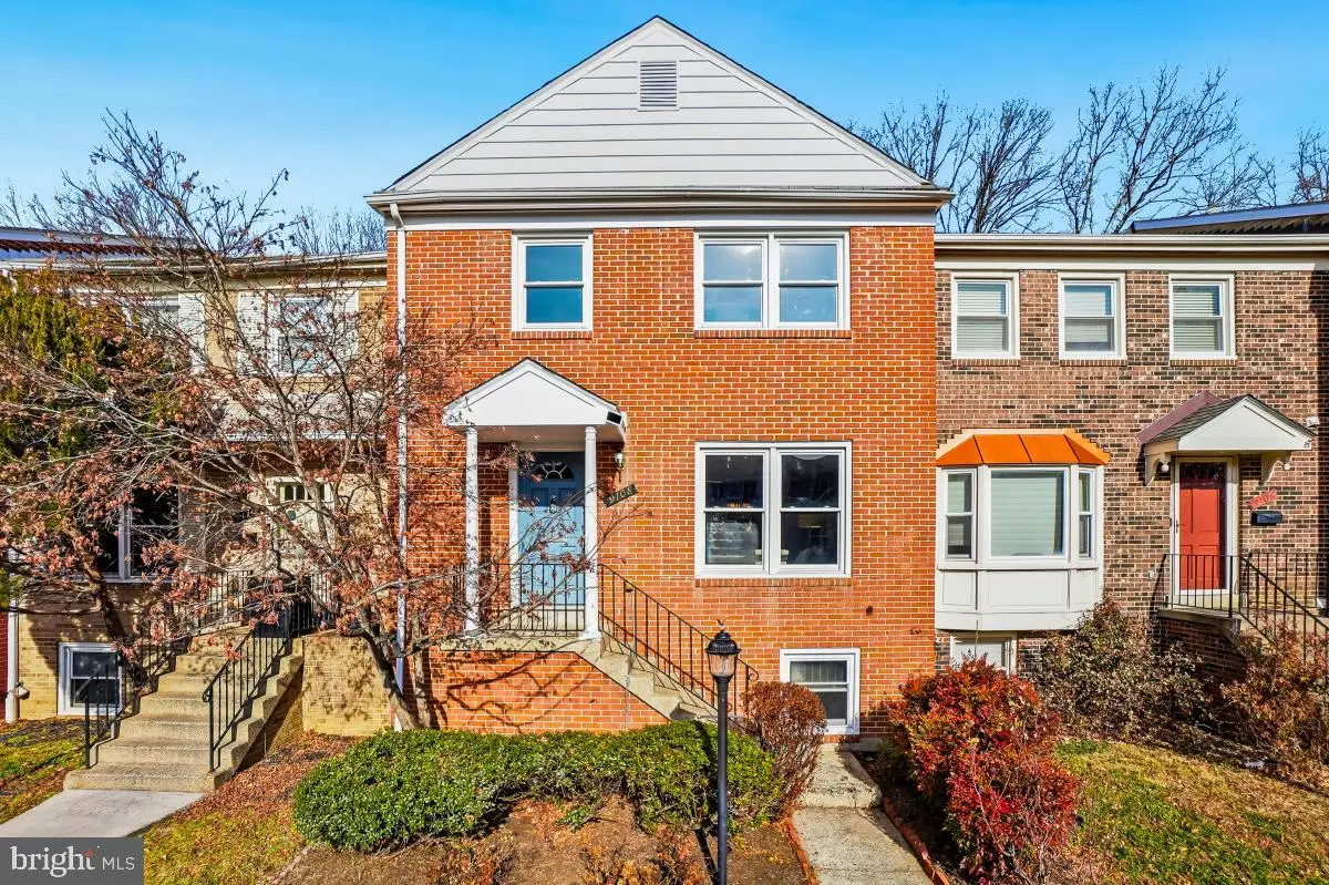 9108 Suede Ct, Fairfax, VA 22031 - Image #1