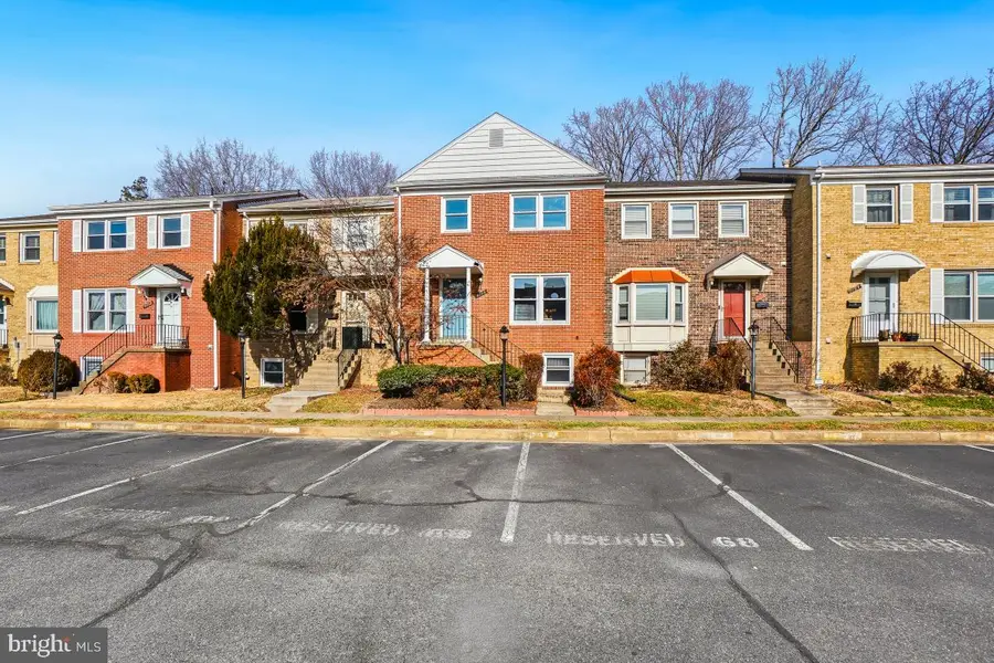 9108 Suede Ct, Fairfax, VA 22031 - Image #2