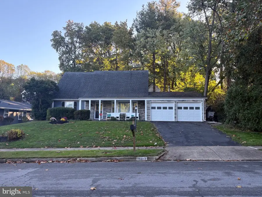 4303 Markwood Ln, Greenbriar, VA 22033 - #2