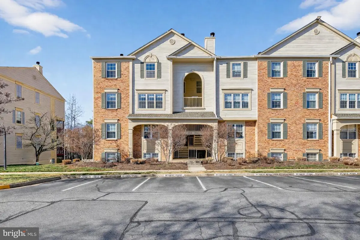 2816 Emma Lee St #301, Falls Church, VA 22042 - Image #1