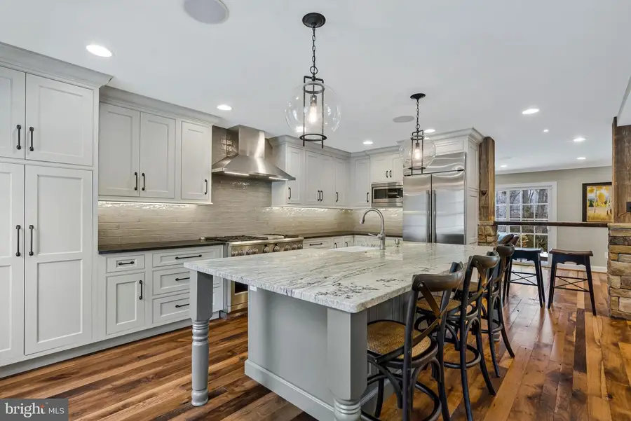 10912 Hunt Club Rd, Reston, VA 20190 - #2