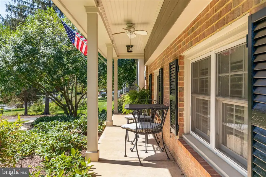 12016 Wayland St, Oakton, VA 22124 - Image #3