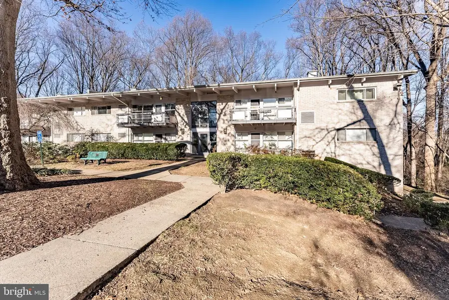 7758 Donnybrook Ct #203, Annandale, VA 22003 - Image #2