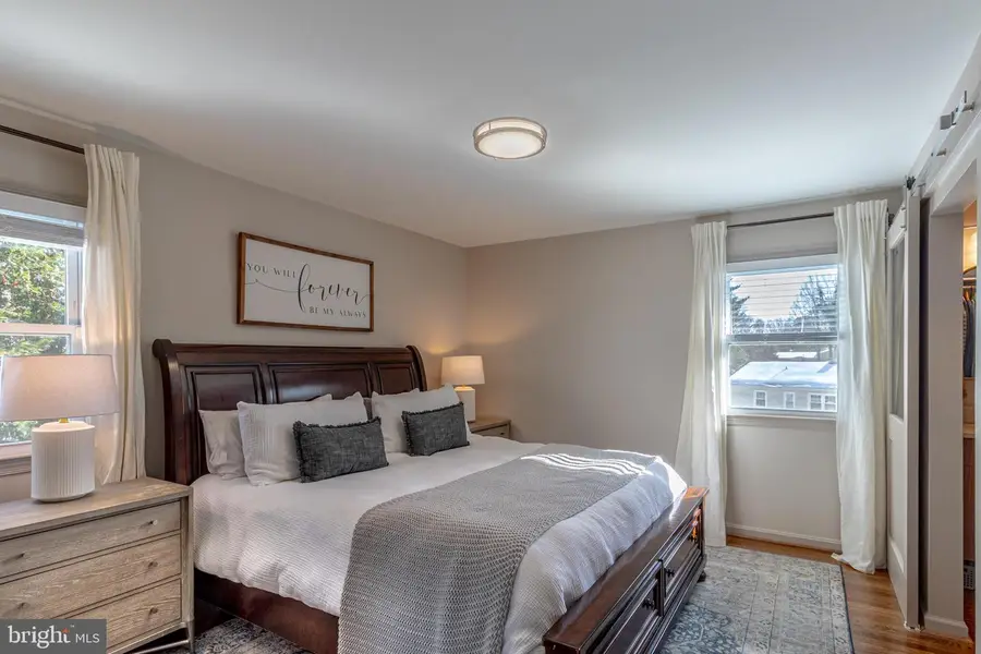 8513 Braeburn Dr, Annandale, VA 22003 - #3